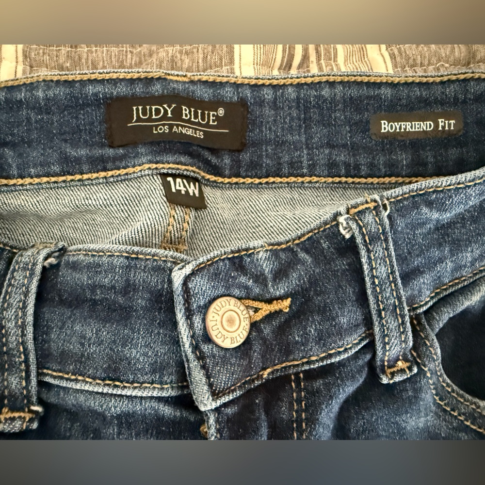 Judy Blue Boyfriend Jeans -  Blue